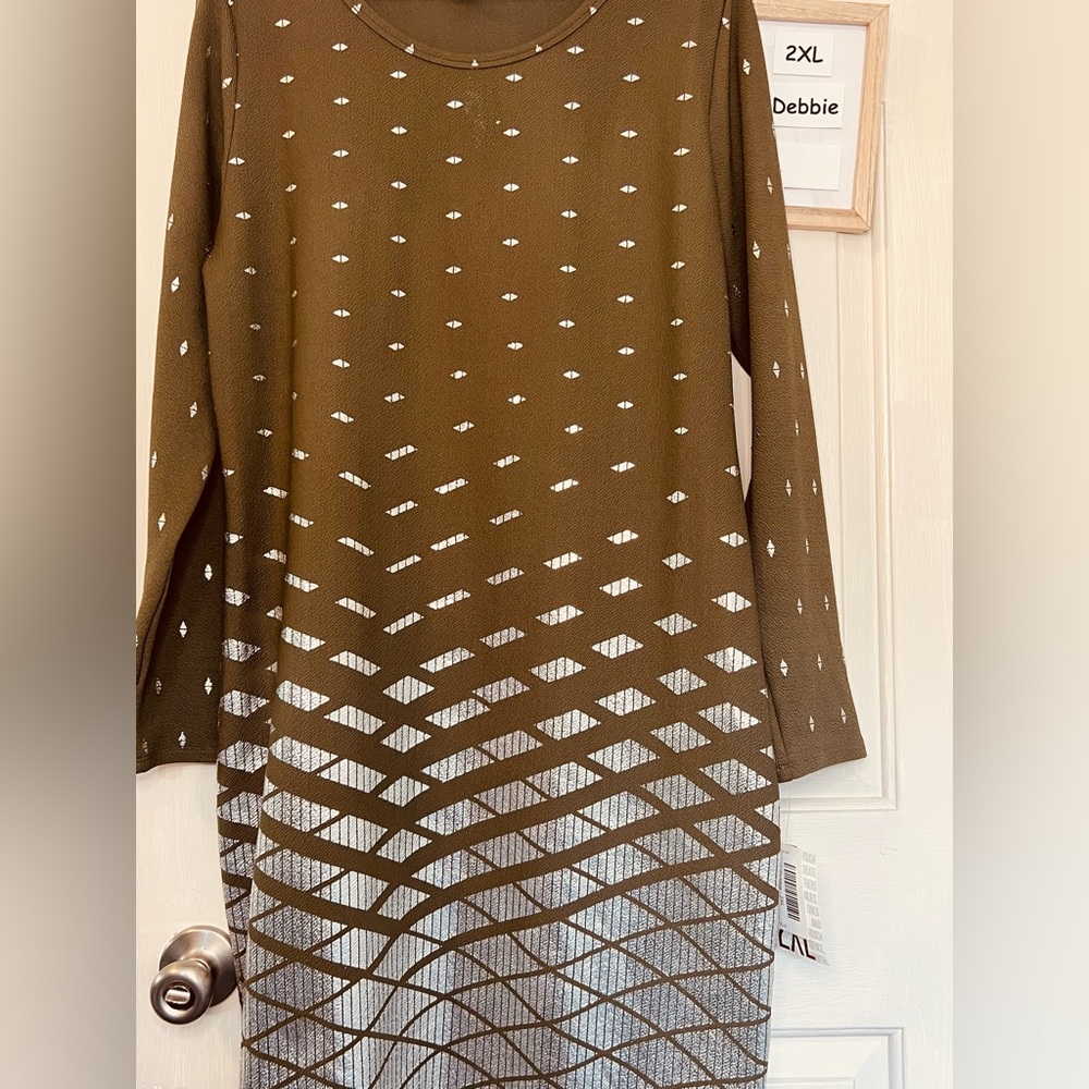 LuLaRoe Debbie Dress
